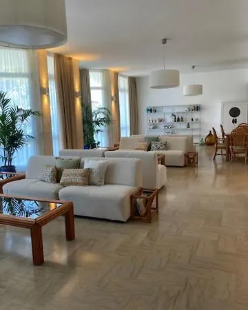 Hotel International 3*