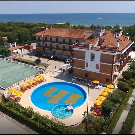 Hotel International